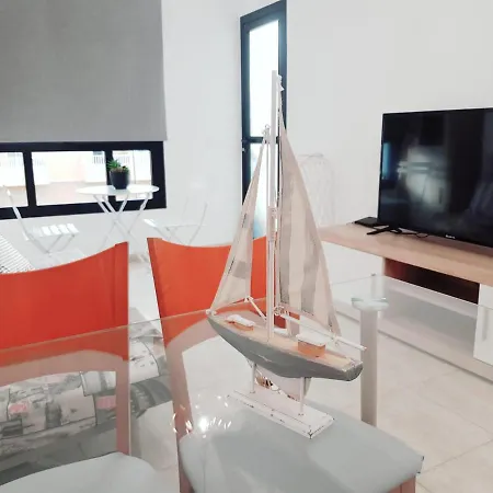 Los Abrigos, 2 Bedrooms And Balcony Apartamento